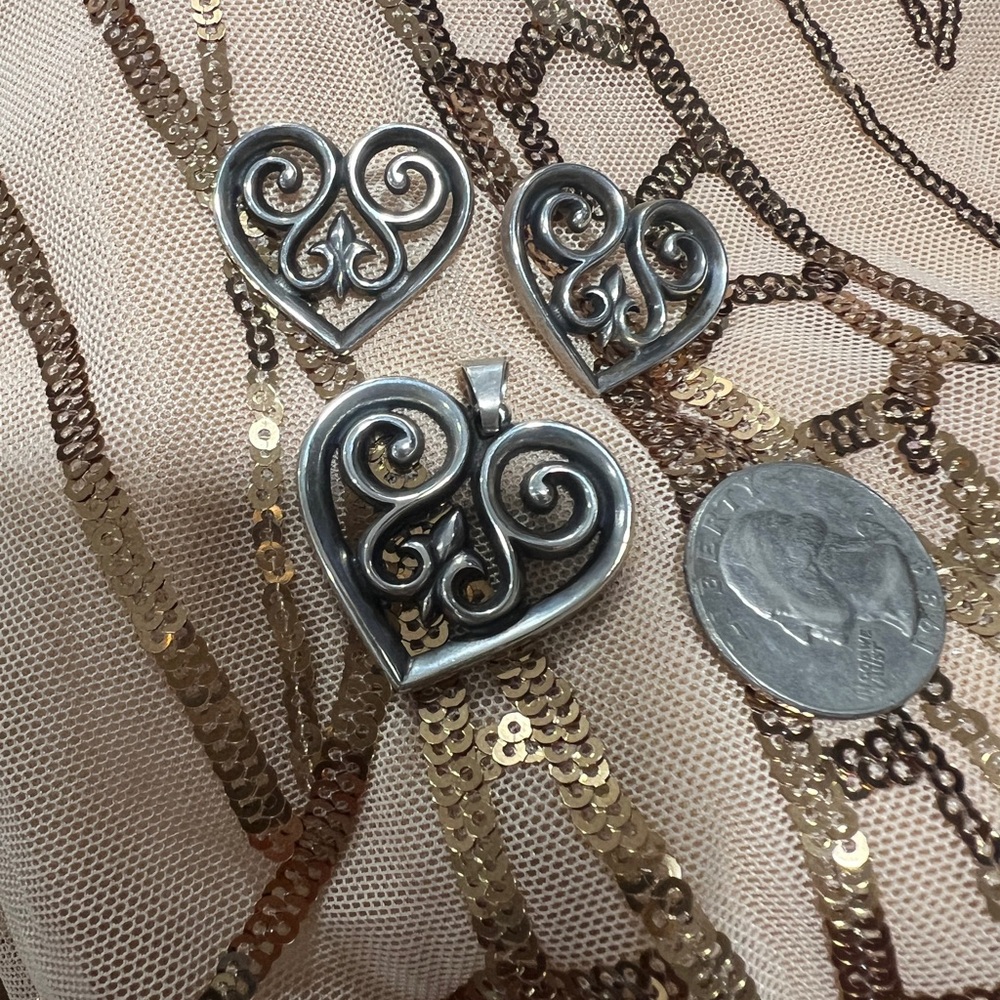 James Avery Silver Heart pendant and earrings Set